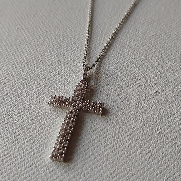 CROSS NECKLACE: Keep the Faith during these times! - Picture 4 of 7